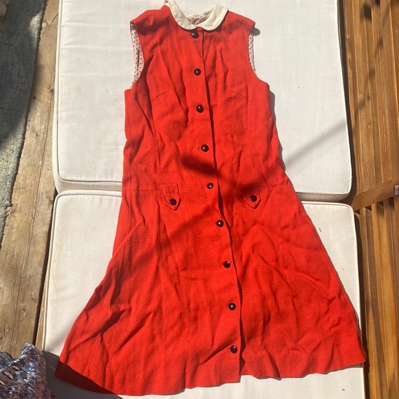 Vintage ripened-tomato red mini dress with Peter Pan collar - Picture 1 of 4